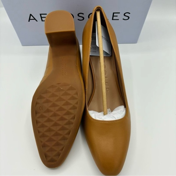 Aerosoles Women's Minetta Pump, Tan Leather, 10W - Picture 5 of 10